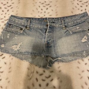Short American Eagle size 6